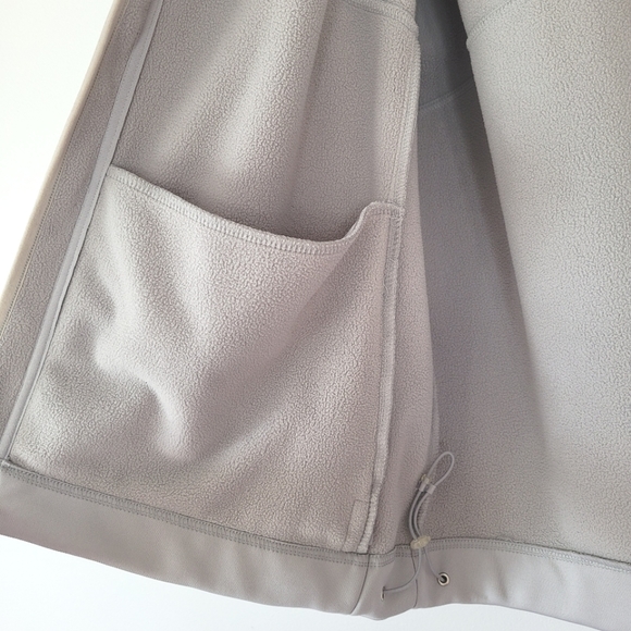 VANCOUVER 2010 OLYMPIC Winter Game Official Merchandise Light Grey Hoodie Jacket - Picture 11 of 15